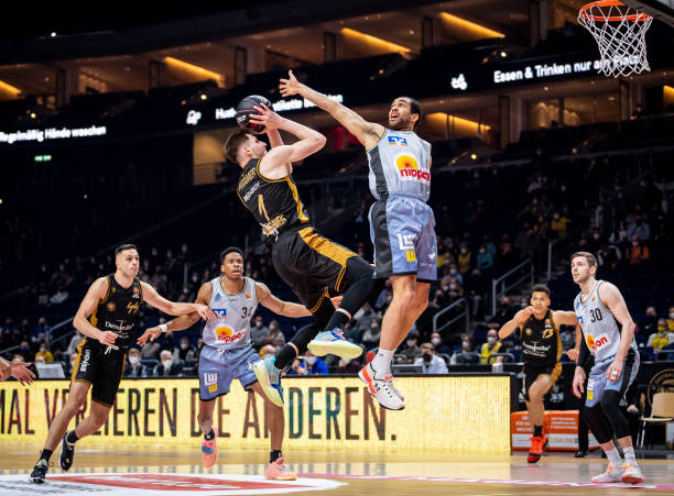 京青年报记 京青年报记